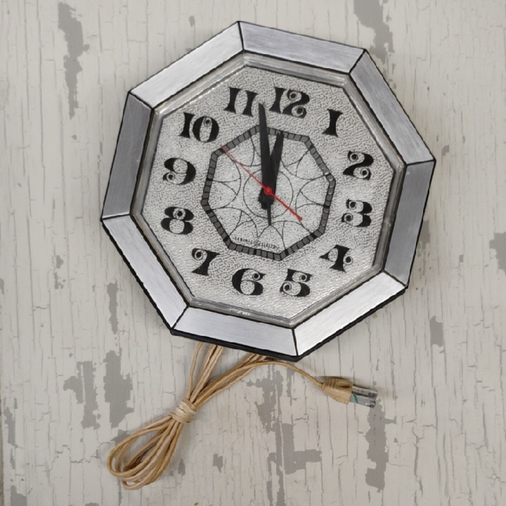 Vintage General Electric Wall Clock
